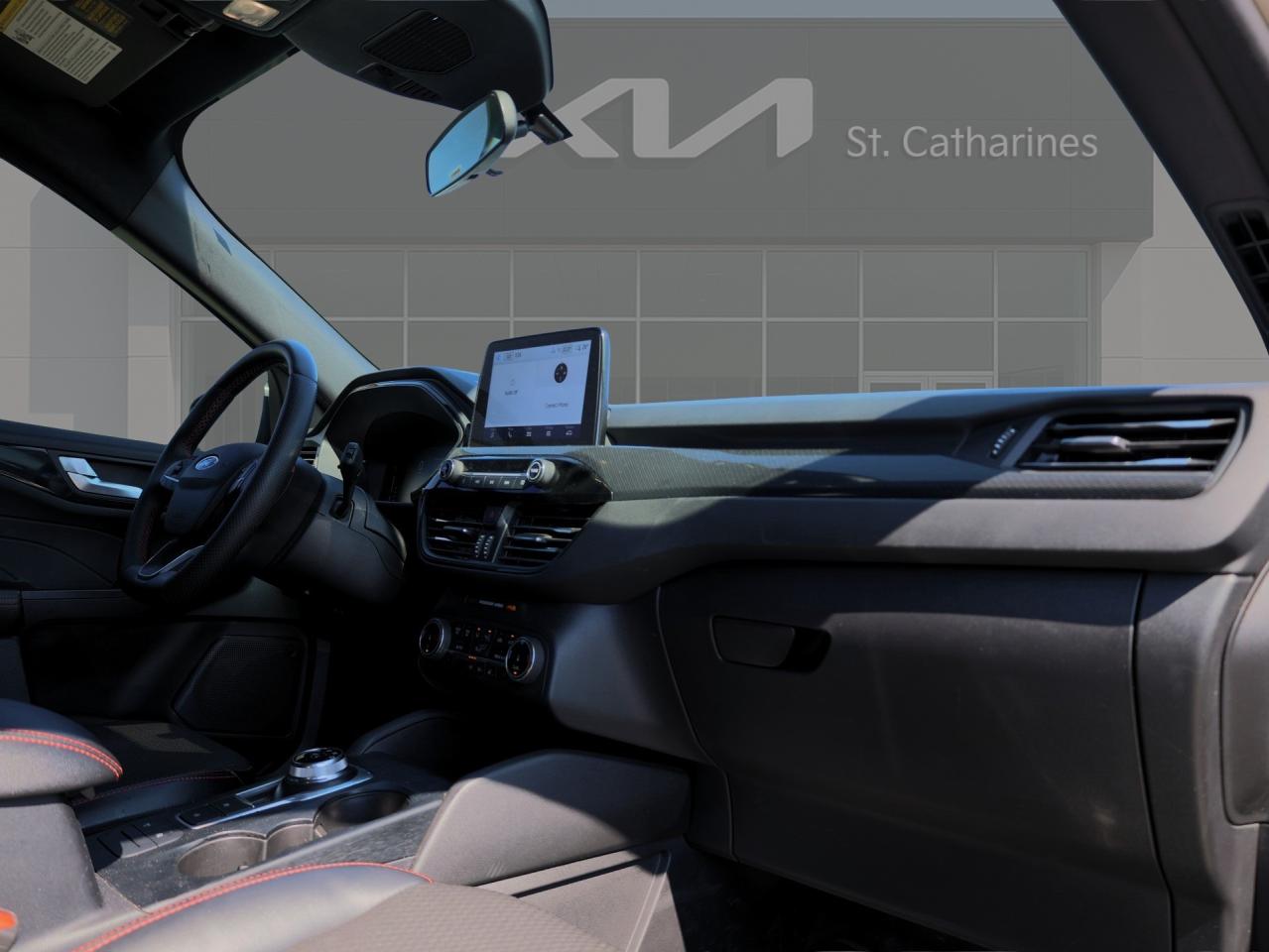 2023 Ford Escape ST-Line   Leather   Power Liftgate   Climate Ctrl Photo