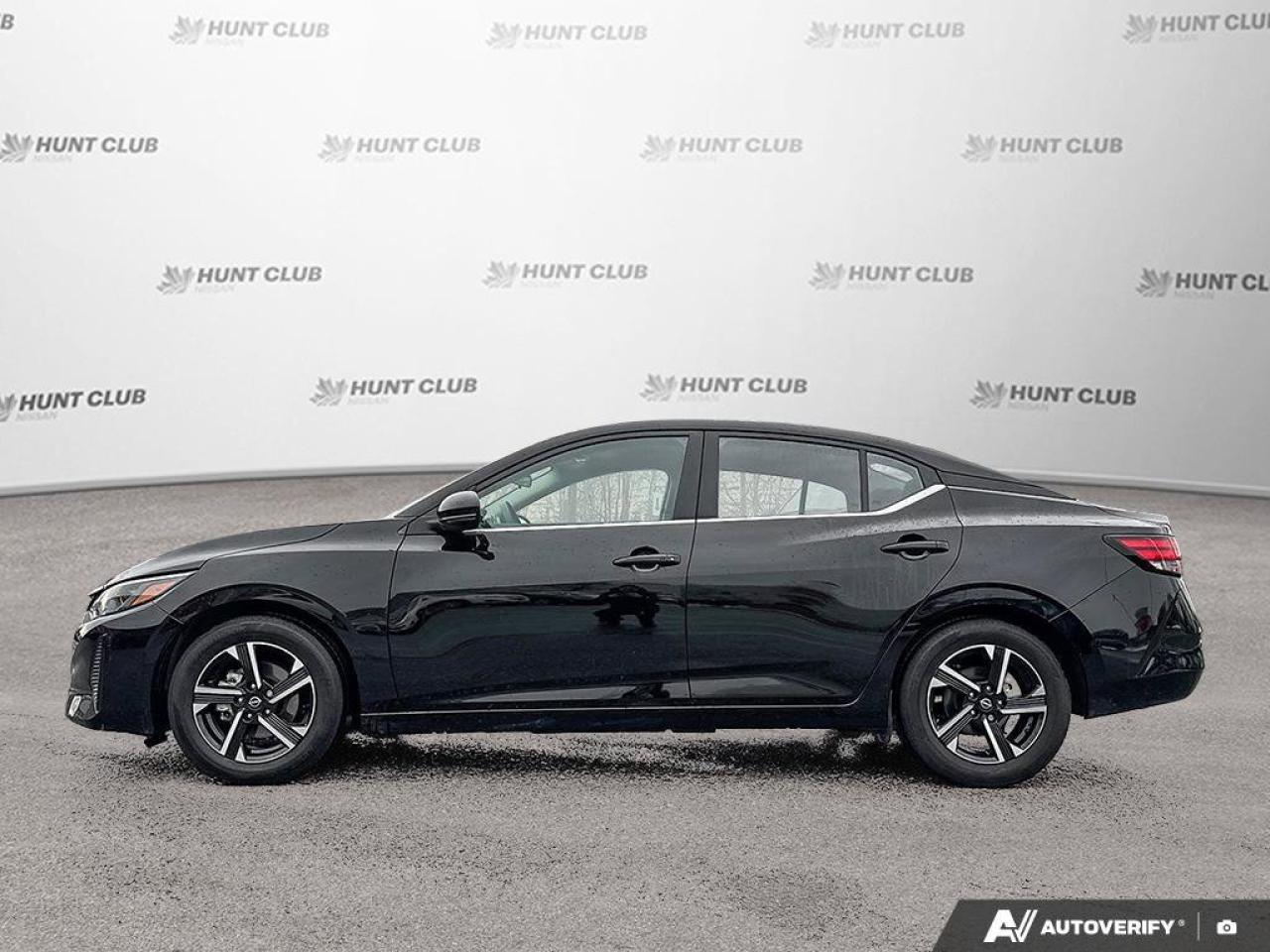 2024 Nissan Sentra SV Photo