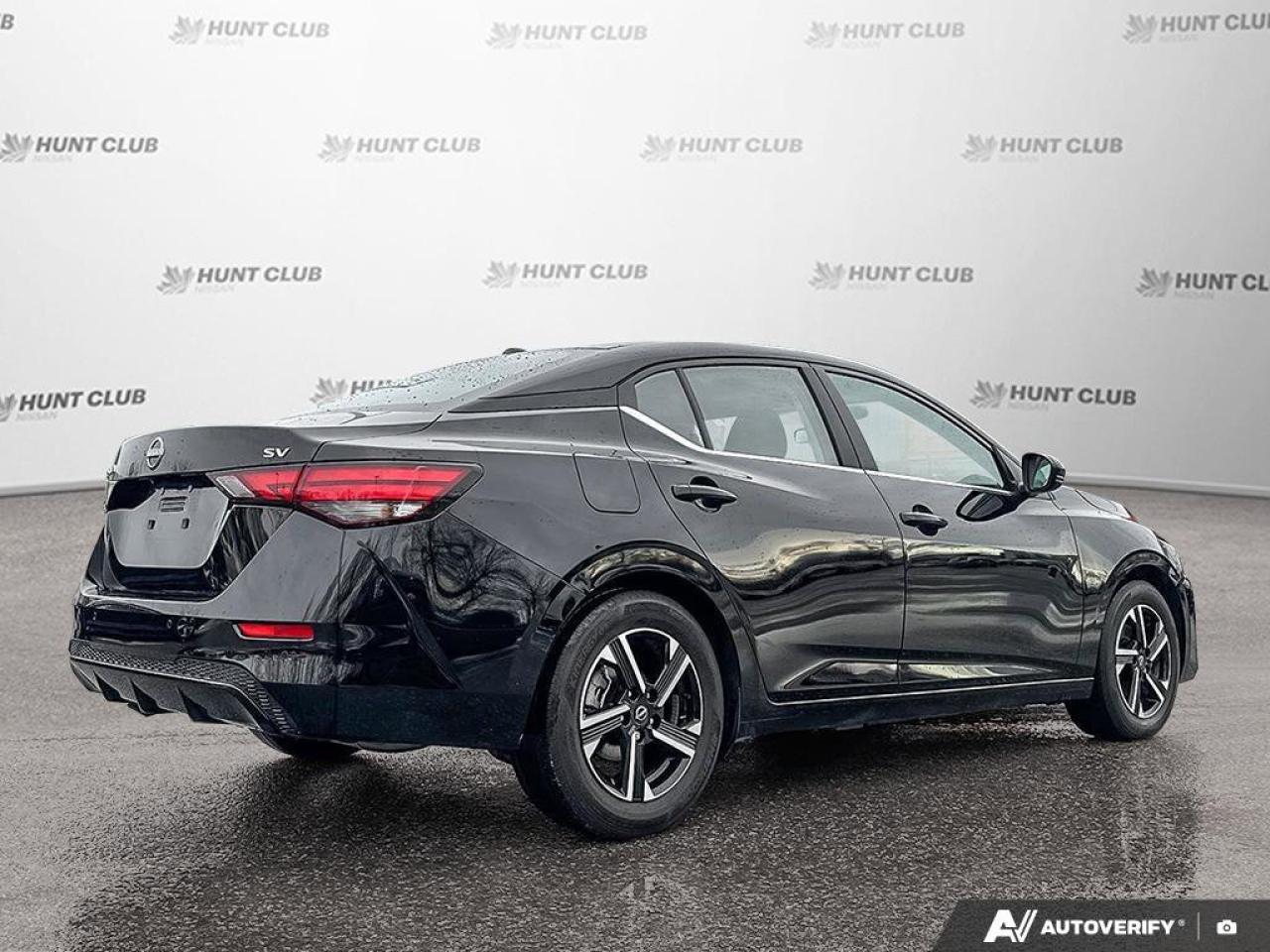 2024 Nissan Sentra SV Photo