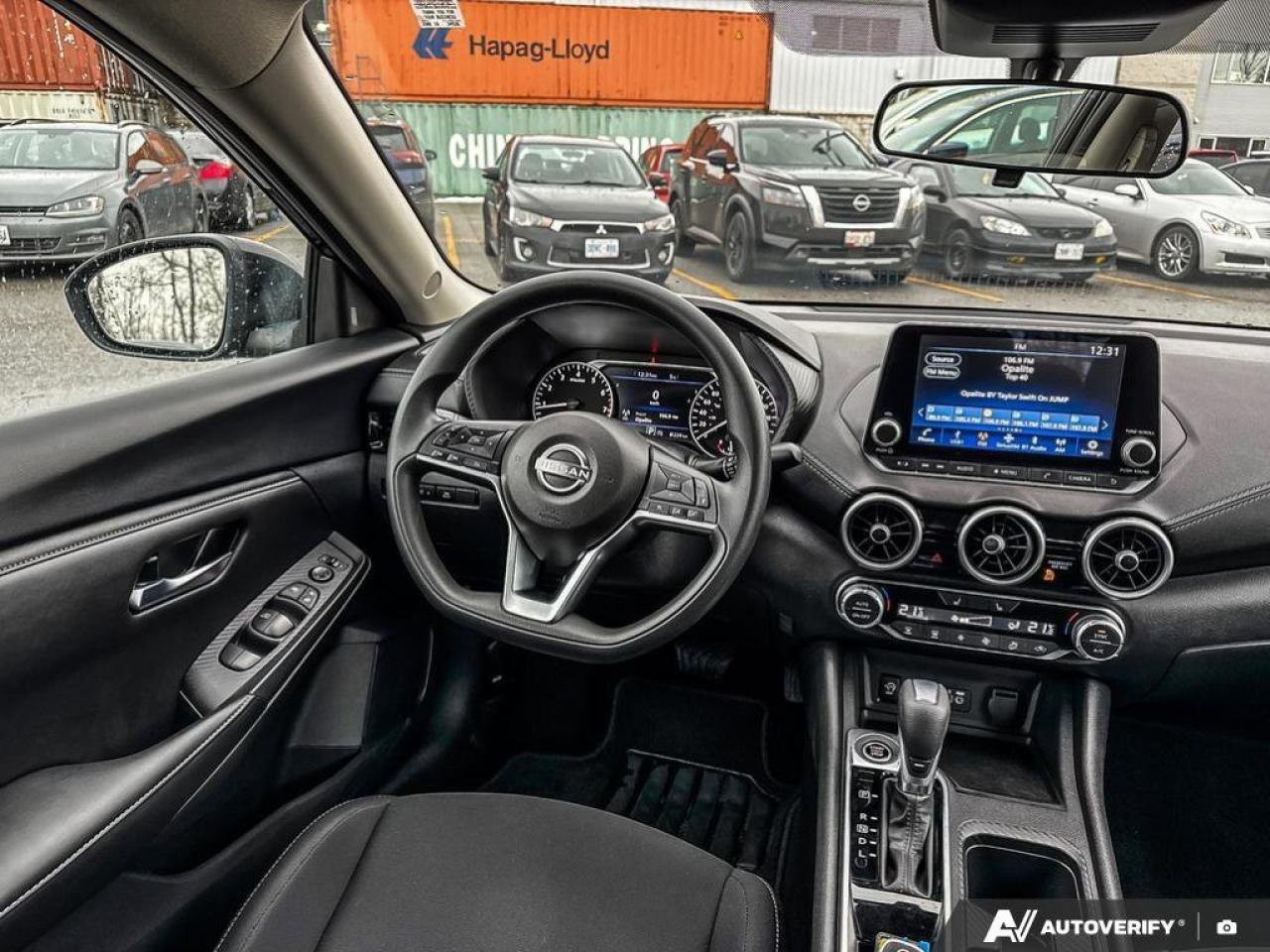 2024 Nissan Sentra SV Photo