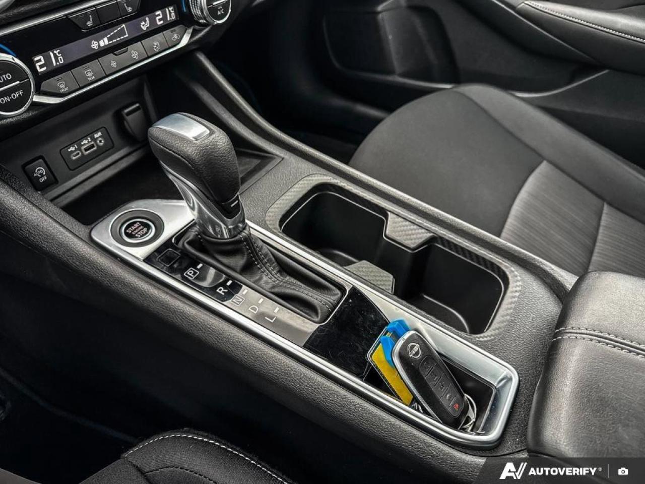 2024 Nissan Sentra SV Photo