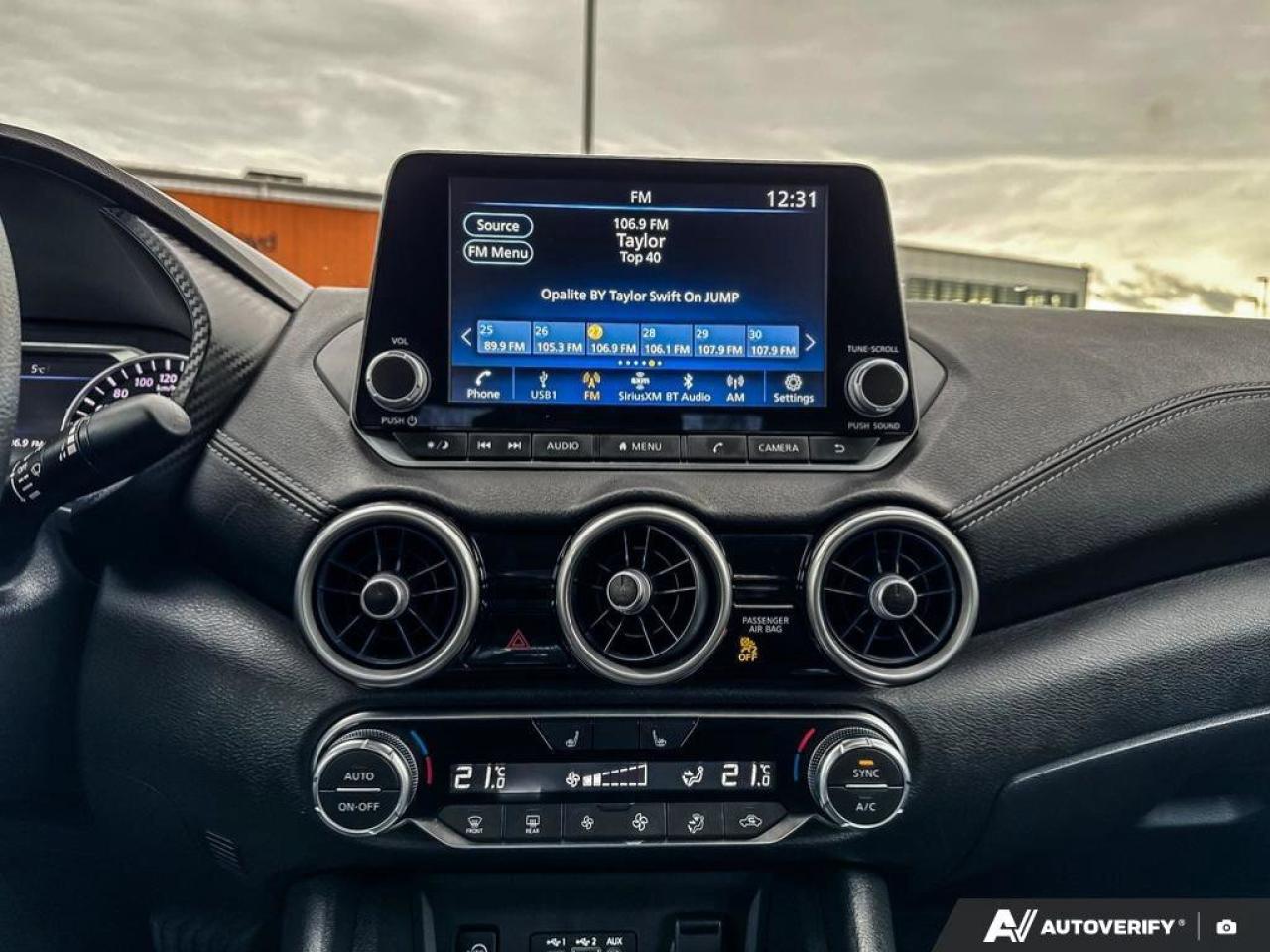 2024 Nissan Sentra SV Photo