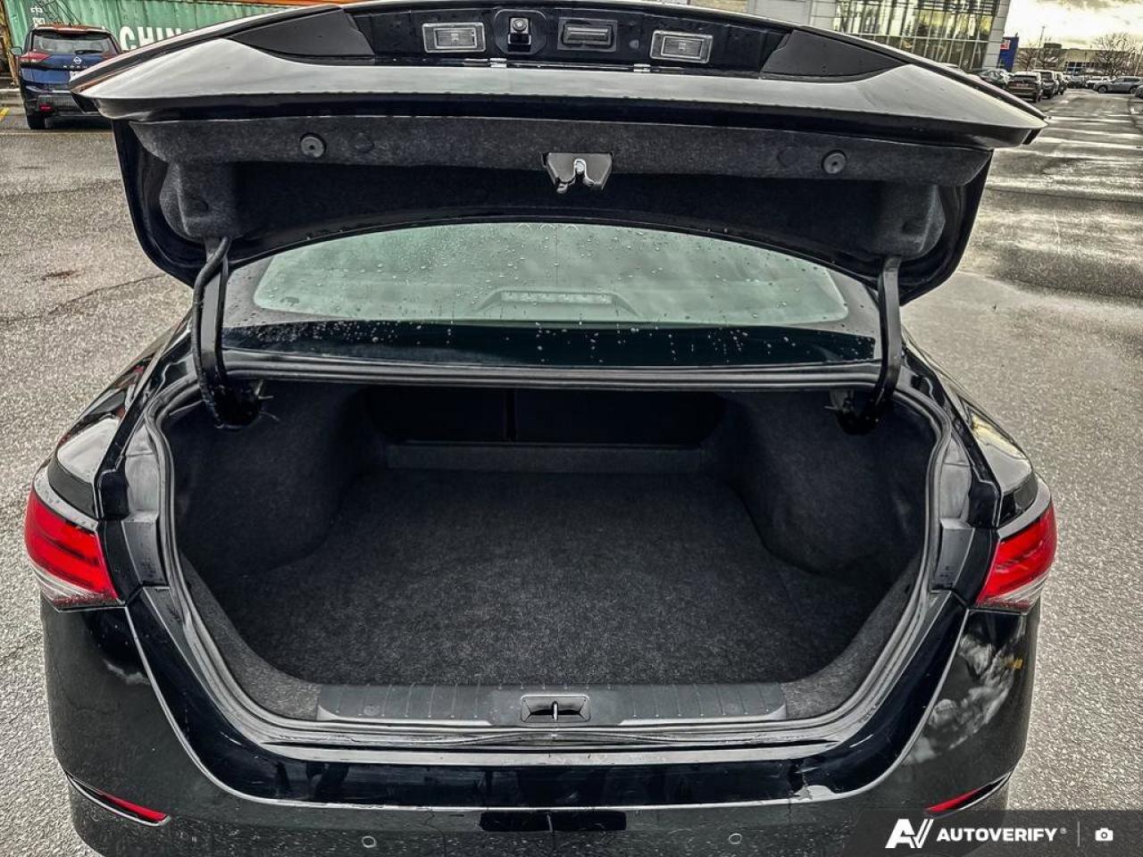 2024 Nissan Sentra SV Photo