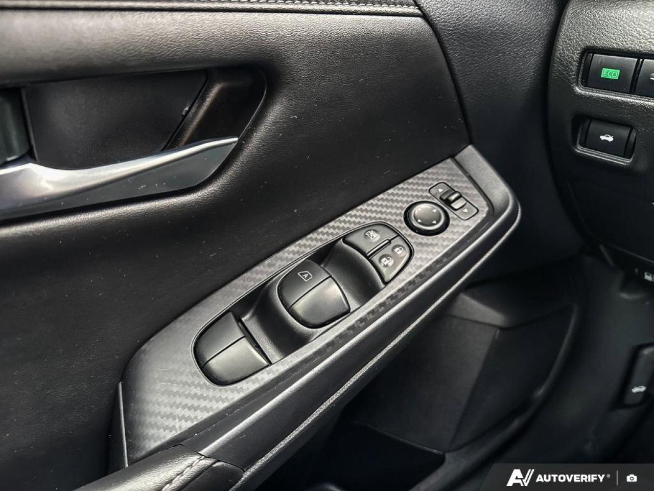 2024 Nissan Sentra SV Photo