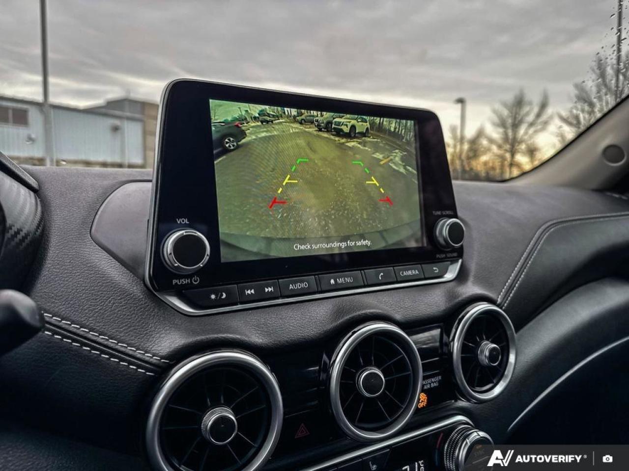 2024 Nissan Sentra SV Photo