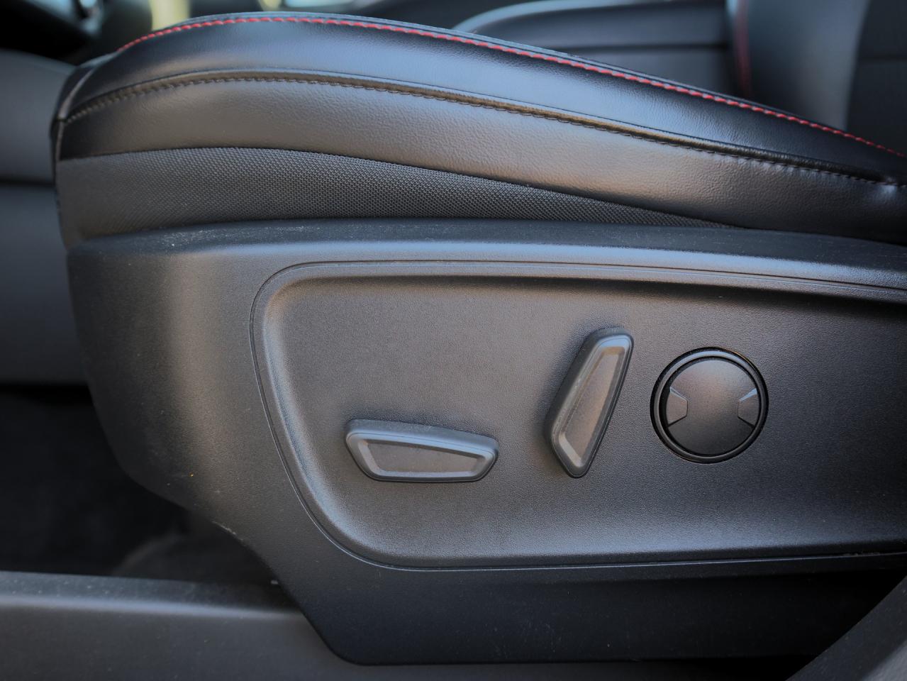 2024 Ford Escape ST-Line   Smart Cruise   Pilot360+   Remote Start Photo