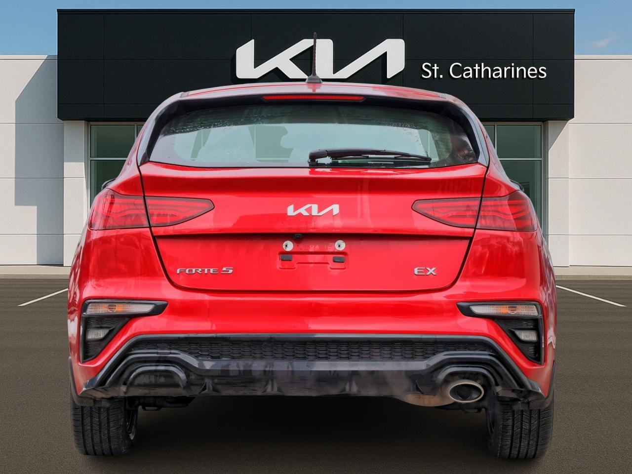 2024 Kia Forte5 EX IVT Photo