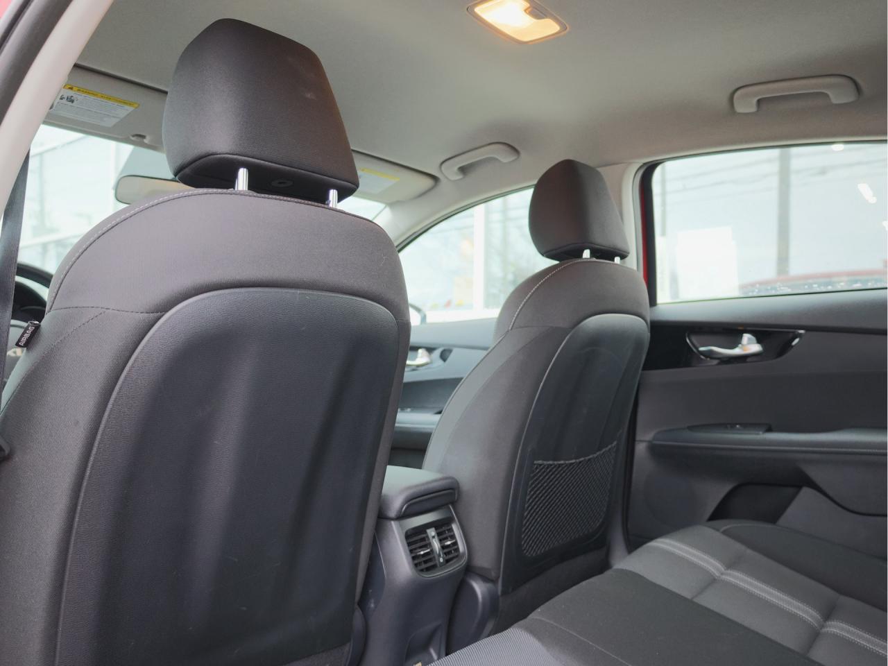 2024 Kia Forte5 EX IVT Photo