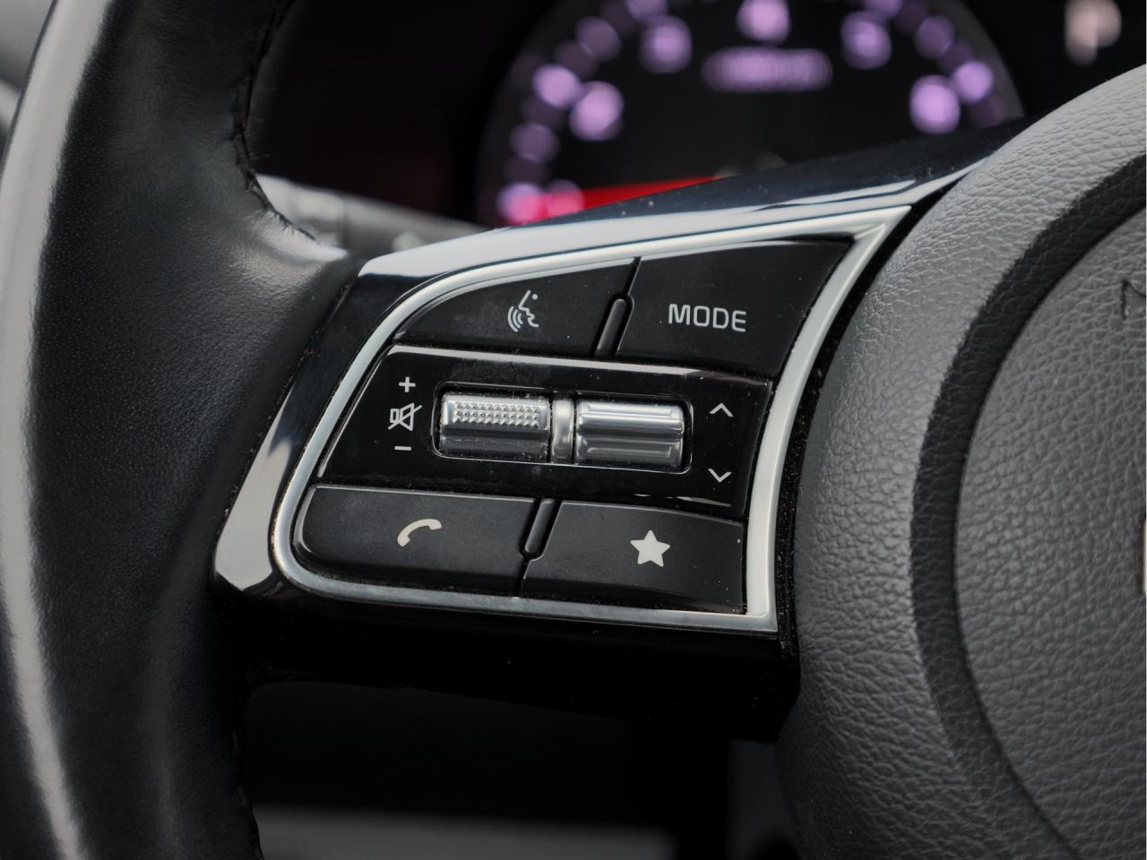 2024 Kia Forte5 EX IVT Photo