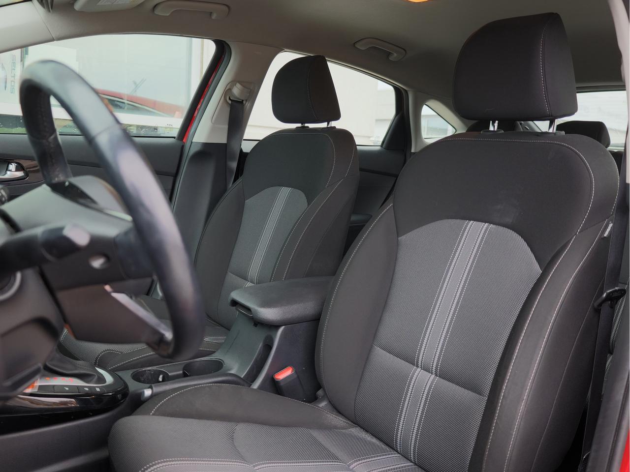 2024 Kia Forte5 EX   Blindspot Alert   Lane Assist   Android Auto Photo