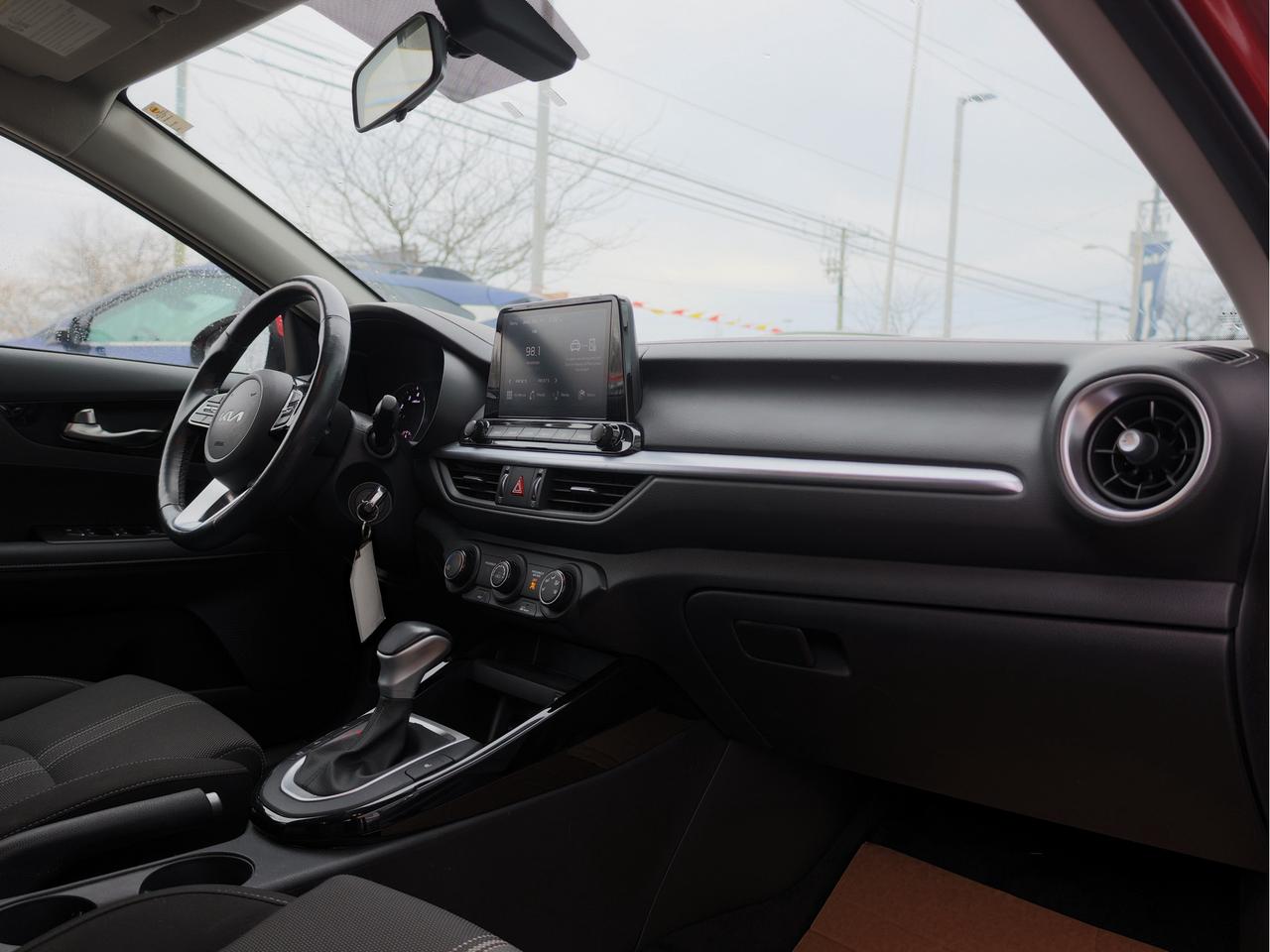 2024 Kia Forte5 EX   Blindspot Alert   Lane Assist   Android Auto Photo