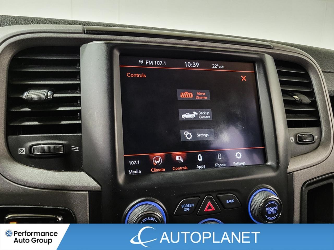 2021 RAM 1500 Classic Express 4x4 - FINANCE @$115/WK OR LEASE @$127/WK Photo