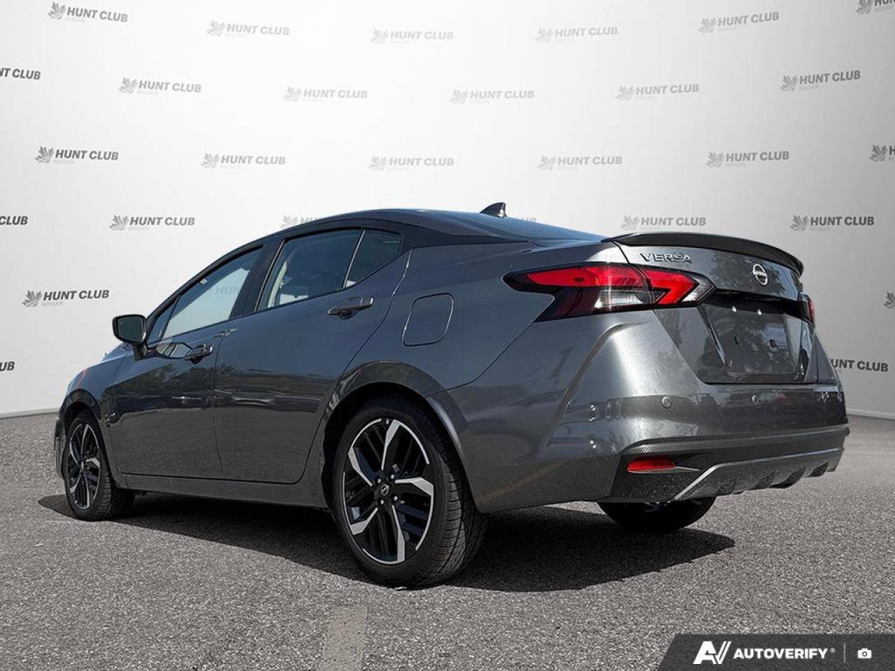 2023 Nissan Versa SR Photo3