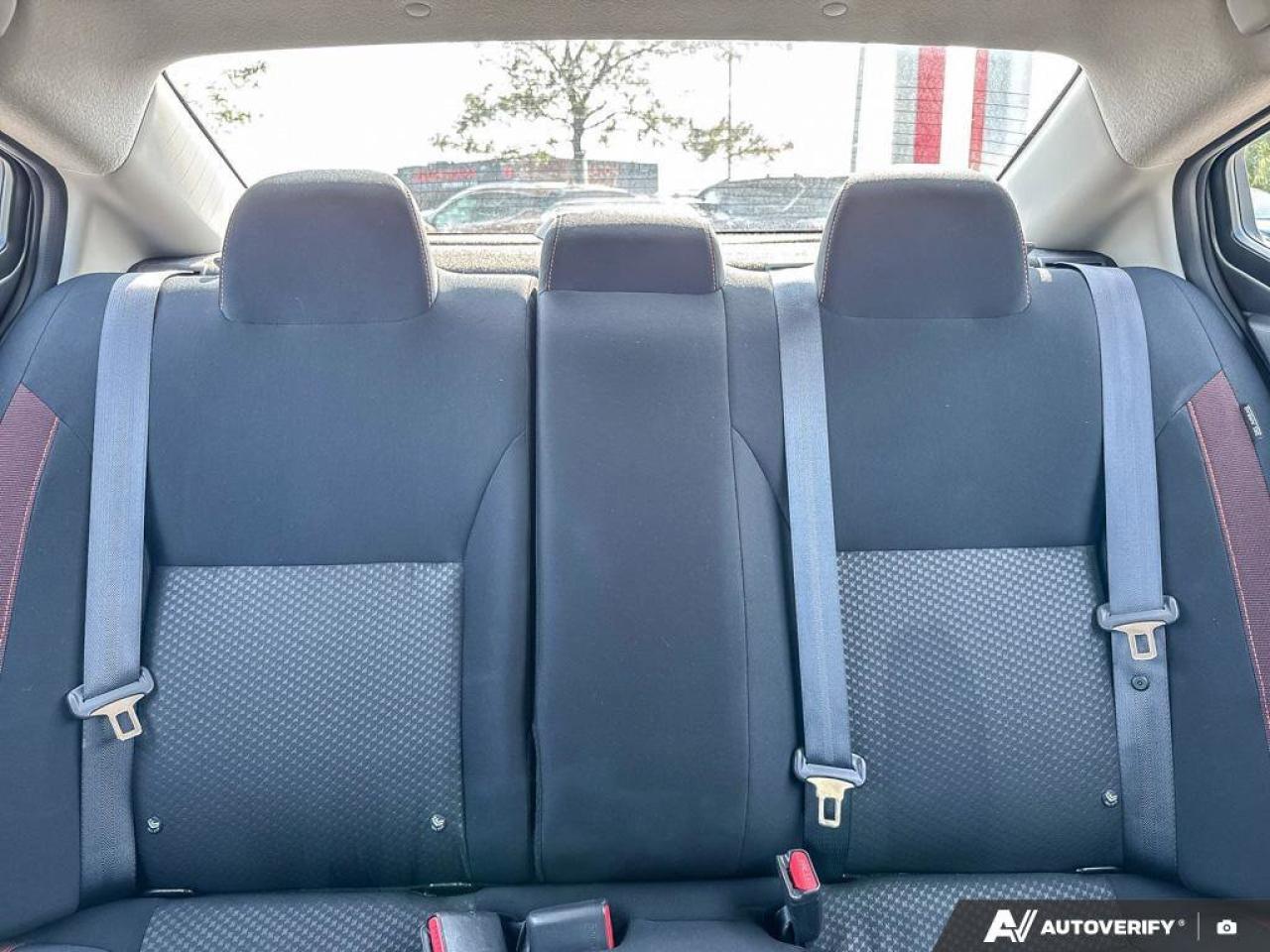 2023 Nissan Versa SR Photo