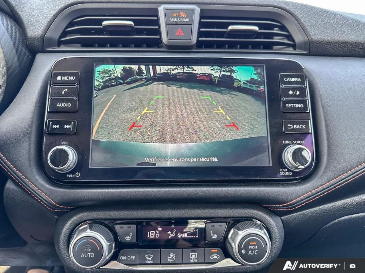 2023 Nissan Versa SR Photo