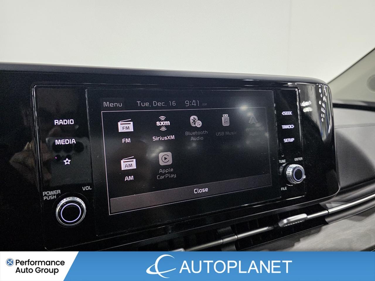 2024 Kia Carnival EX - FINANCE @$143/WK OR LEASE @$175/WK Photo