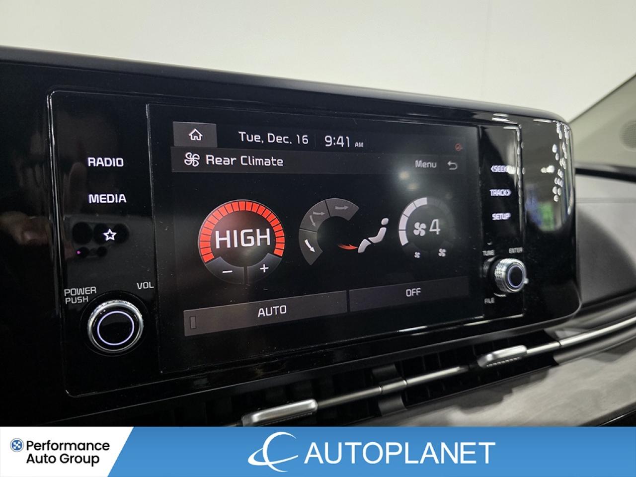 2024 Kia Carnival EX - FINANCE @$143/WK OR LEASE @$175/WK Photo