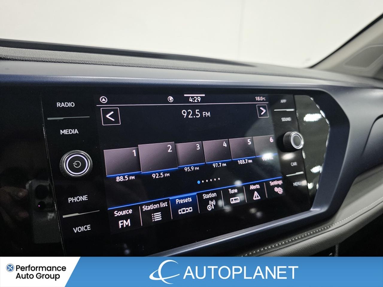 2024 Volkswagen Taos Comfortline - FINANCE @$79/WK OR LEASE @$97/WK Photo