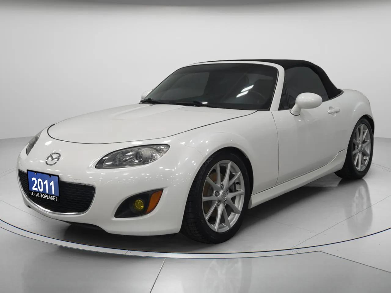 2011 Mazda MX-5 GS RWD/ Convertible /Leather Steering Wheel! Photo