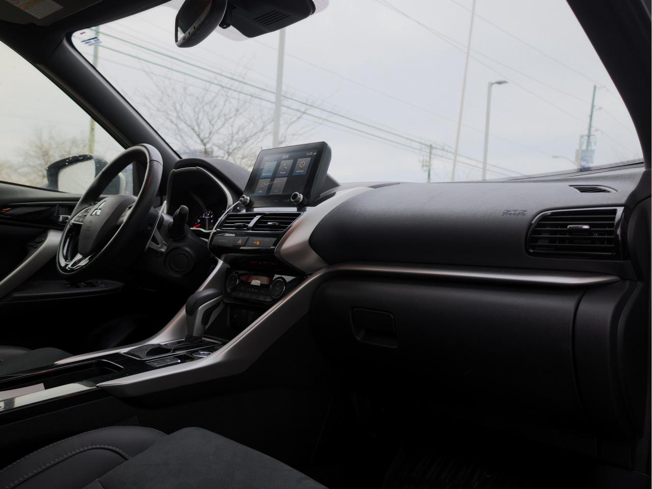 2023 Mitsubishi Eclipse Cross SEL S-AWC Photo