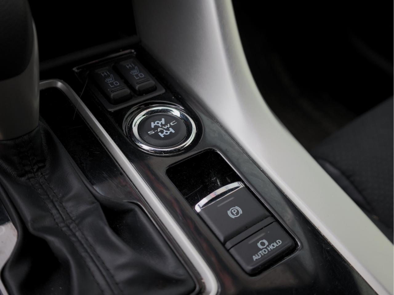 2023 Mitsubishi Eclipse Cross SEL S-AWC Photo