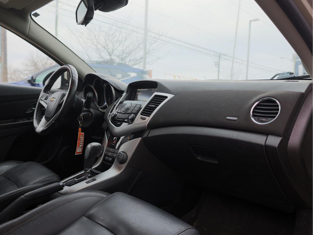 2014 Chevrolet Cruze 4dr Sdn 2lt Photo