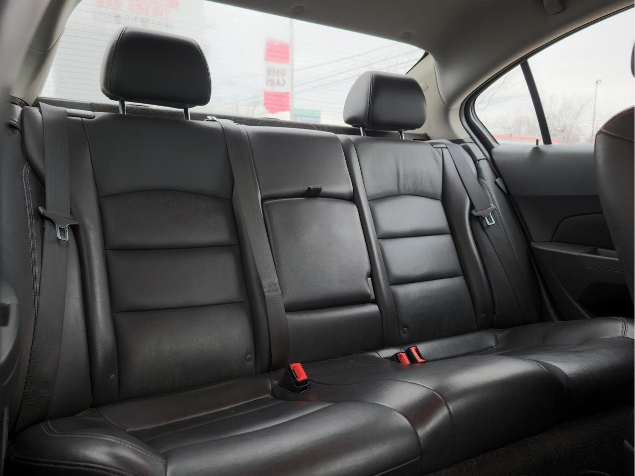 2014 Chevrolet Cruze 4dr Sdn 2lt Photo