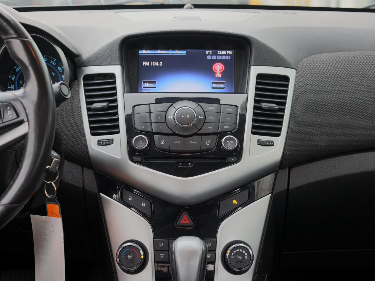 2014 Chevrolet Cruze 4dr Sdn 2lt Photo