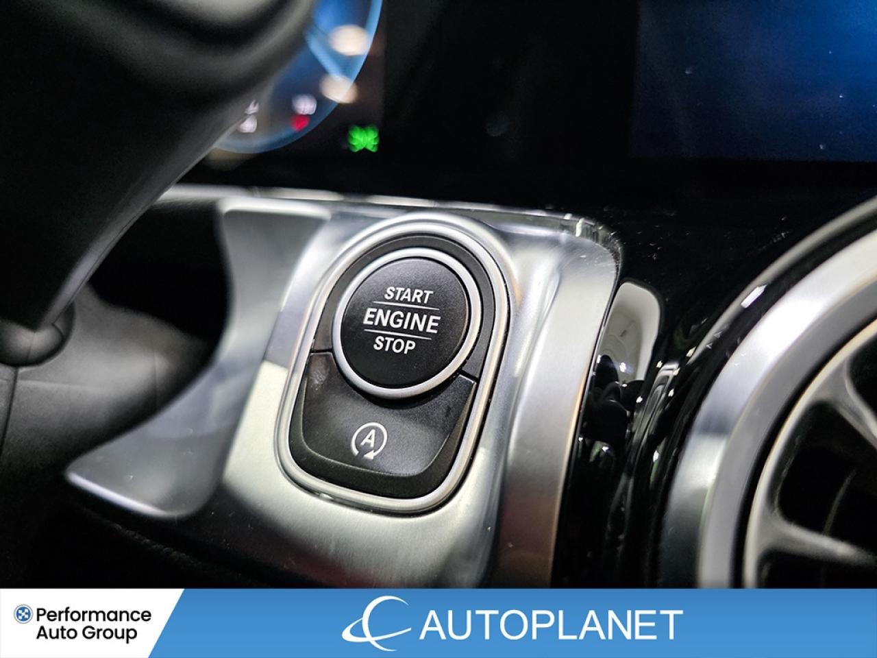 2023 Mercedes-Benz GLB250 4MATIC, Premium Pkg, 360 Cam, Navi, Heated Seats! Photo