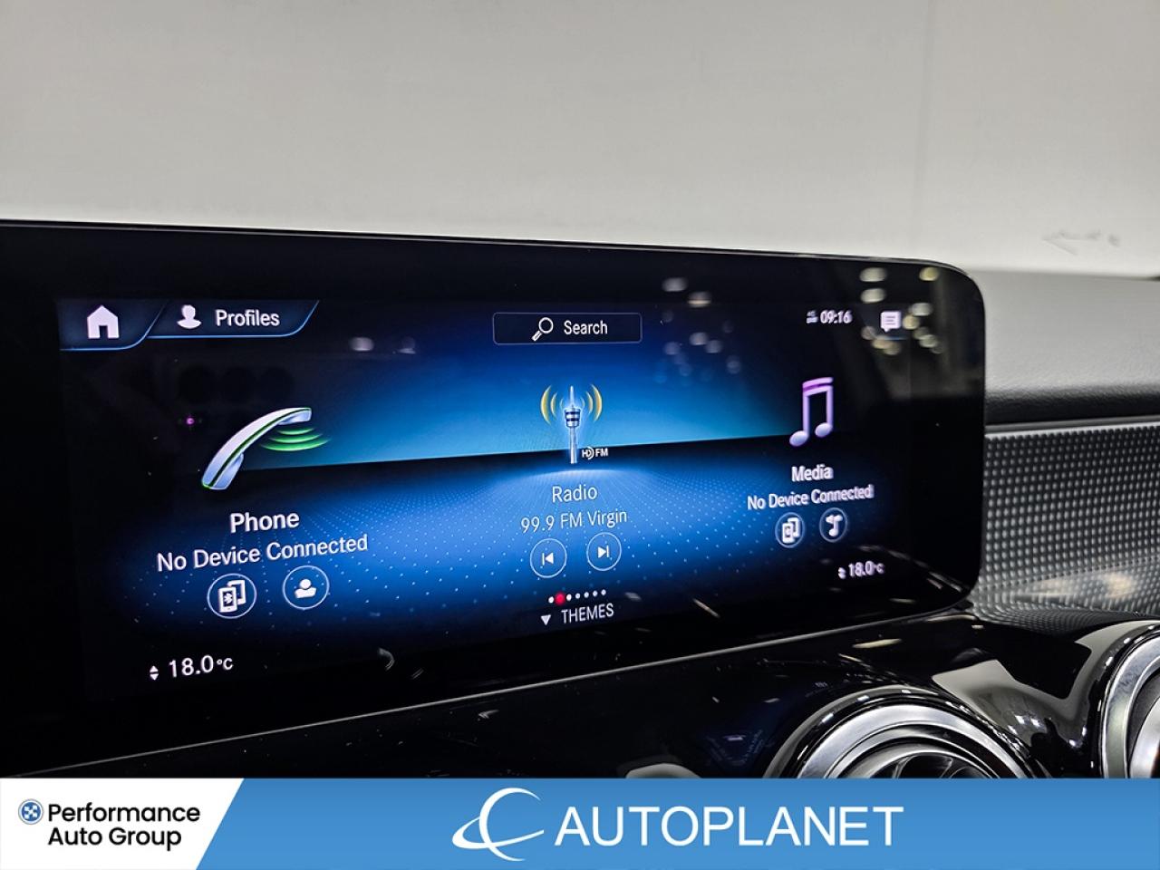 2023 Mercedes-Benz GLB250 4MATIC, Premium Pkg, 360 Cam, Navi, Heated Seats! Photo