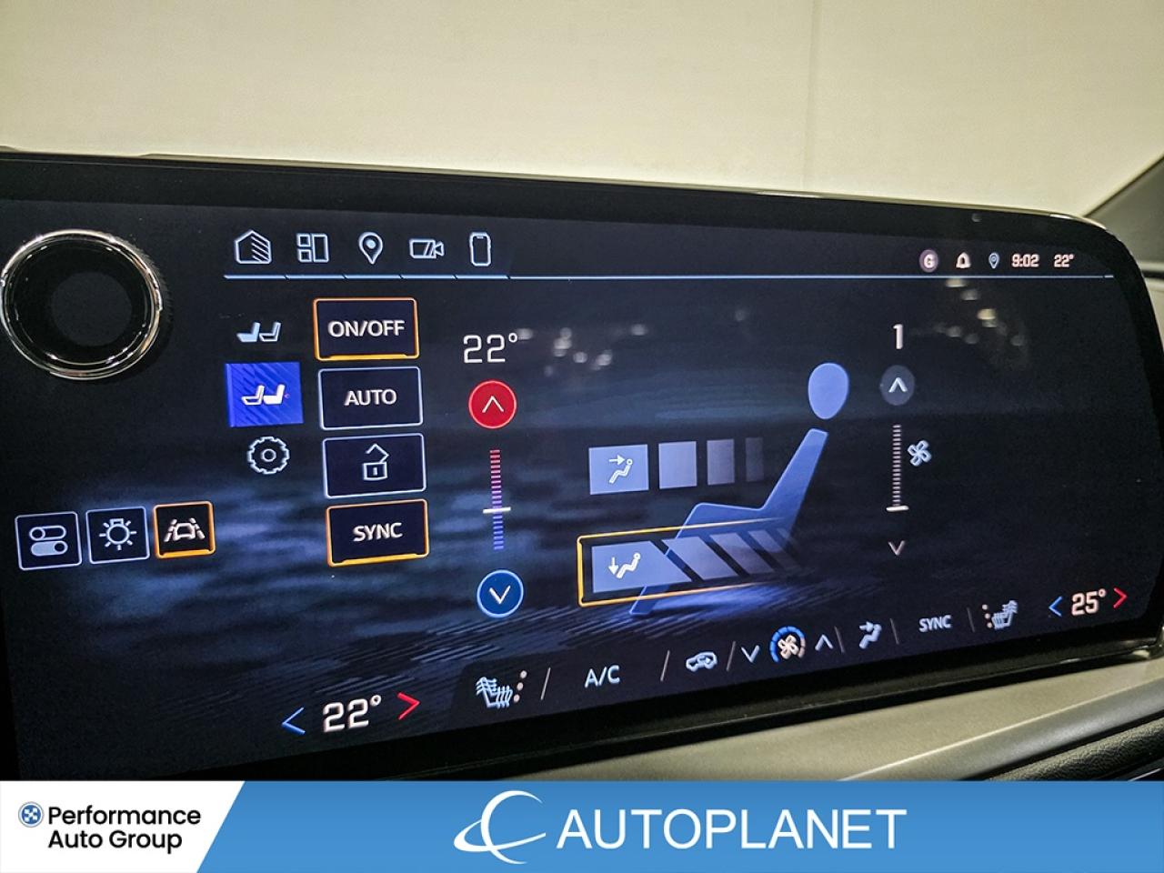 2024 Chevrolet Traverse LT AWD - FINANCE @$142/WK OR LEASE @$167/WK Photo