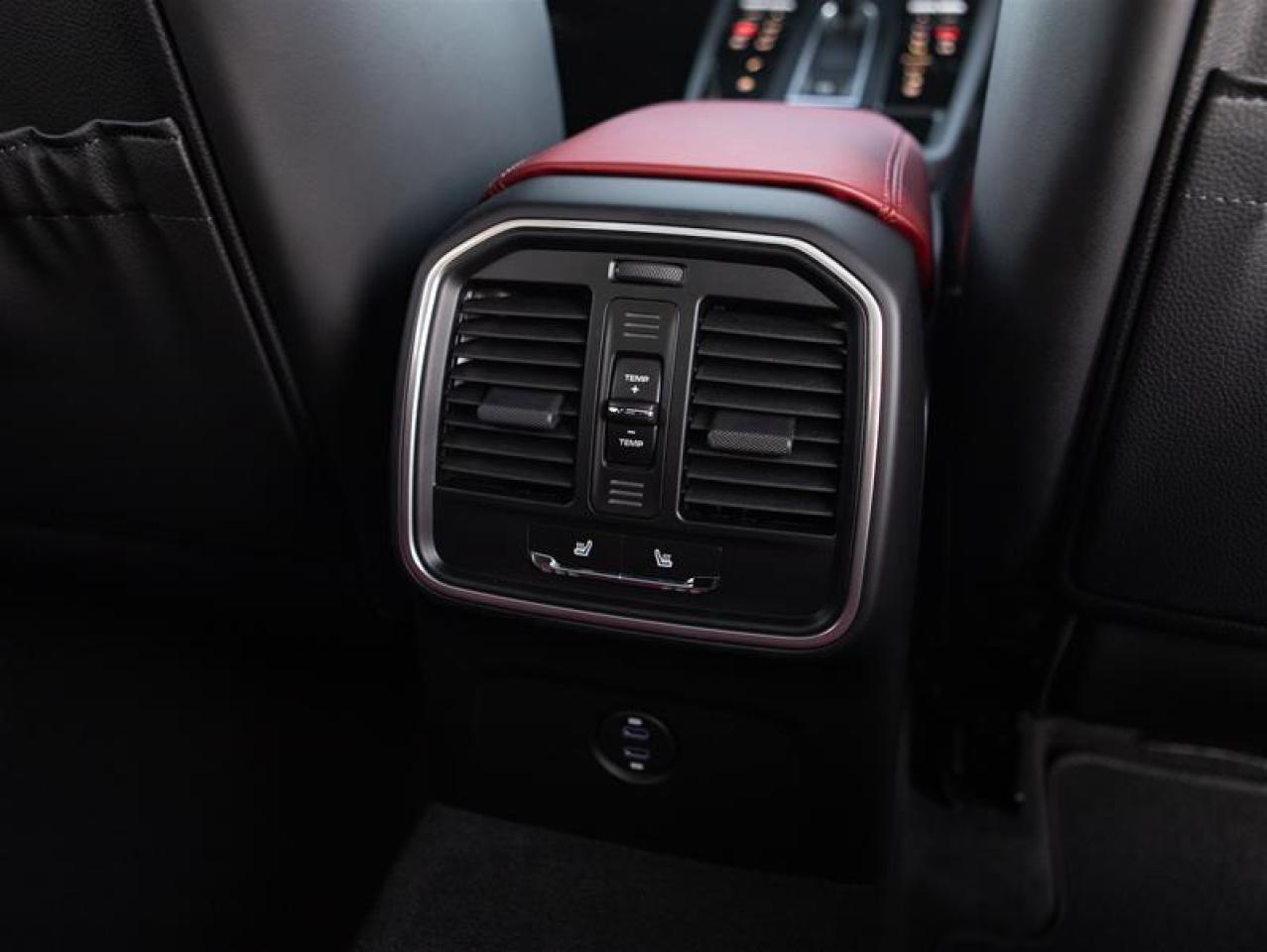 2026 Porsche Macan S AWD Photo