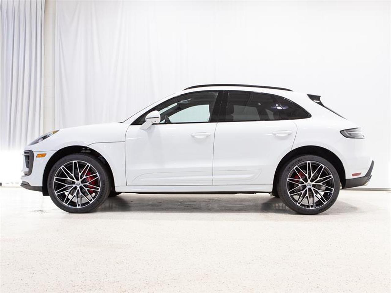 2026 Porsche Macan S AWD Photo