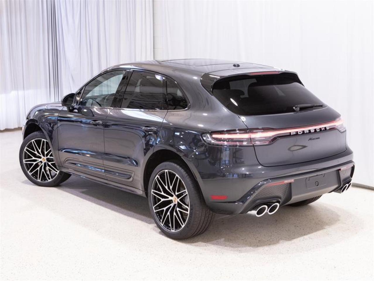 2026 Porsche Macan AWD Photo