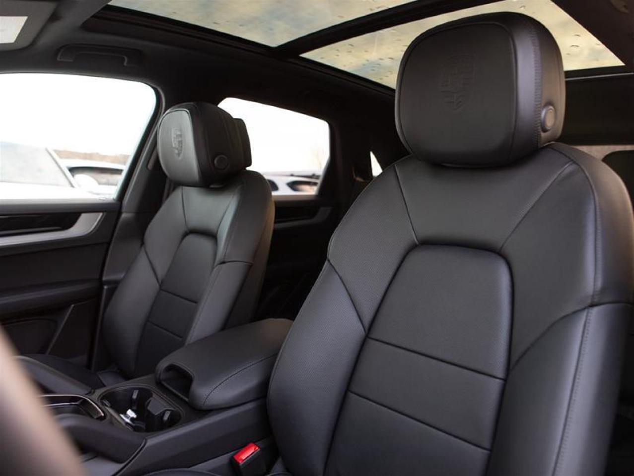 2026 Porsche Cayenne e-Hybrid AWD Photo