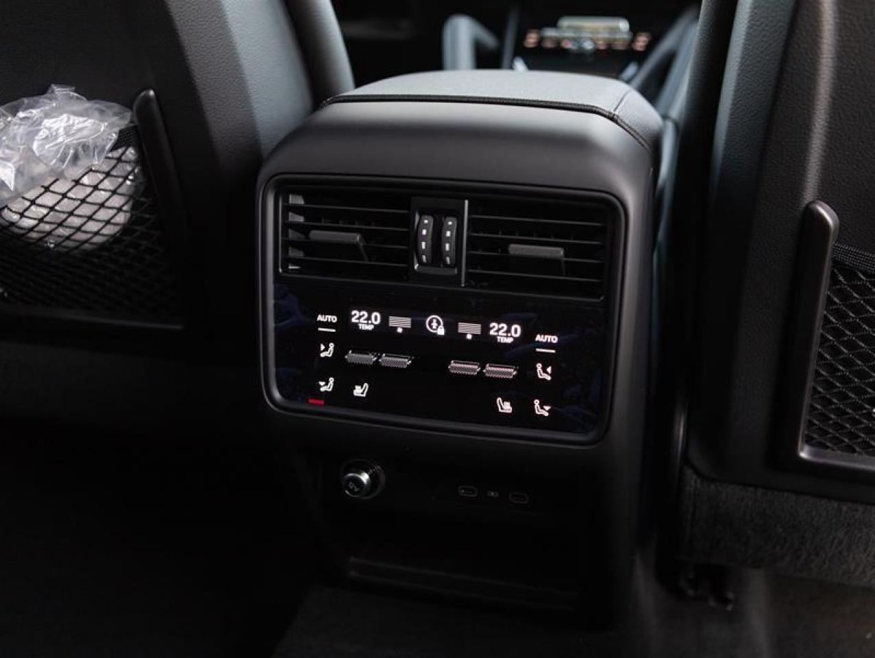 2026 Porsche Cayenne e-Hybrid AWD Photo