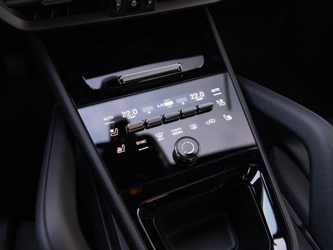 2026 Porsche Cayenne e-Hybrid AWD Photo