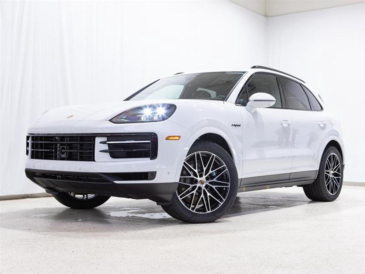 2026 Porsche Cayenne e-Hybrid AWD Photo0