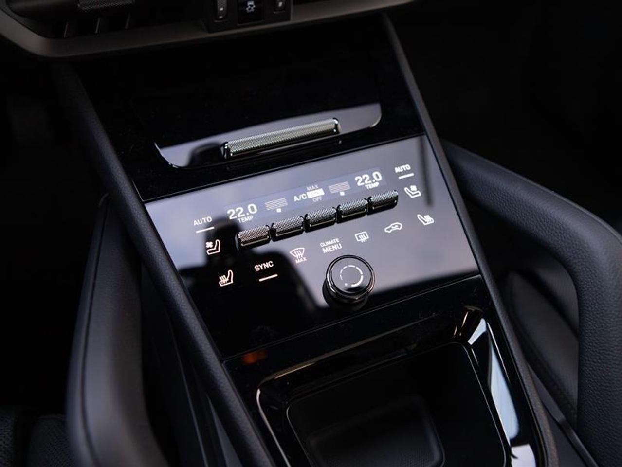 2026 Porsche Cayenne e-Hybrid AWD Photo
