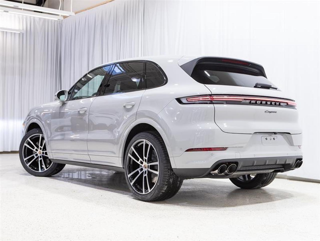 2026 Porsche Cayenne AWD Photo