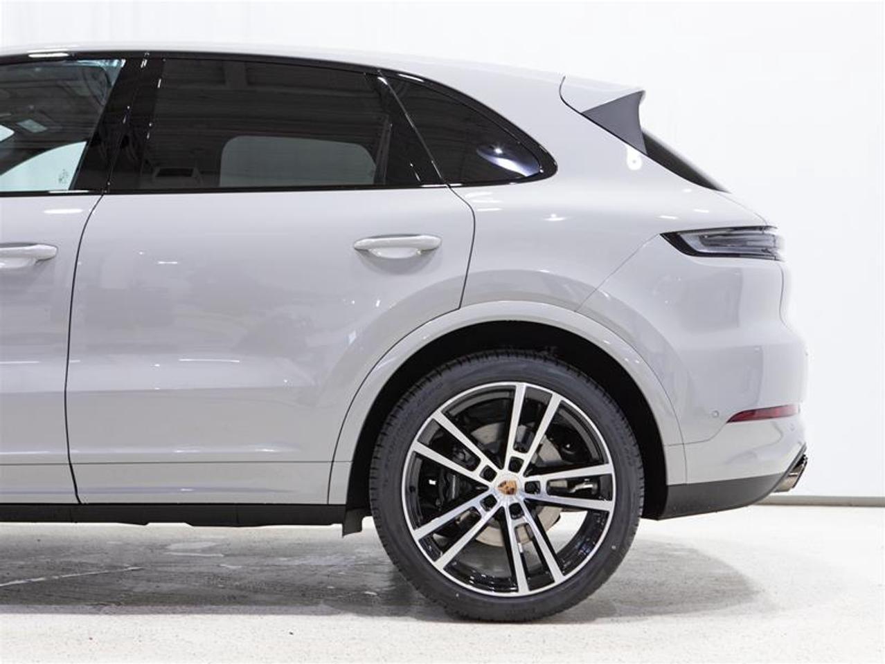 2026 Porsche Cayenne AWD Photo