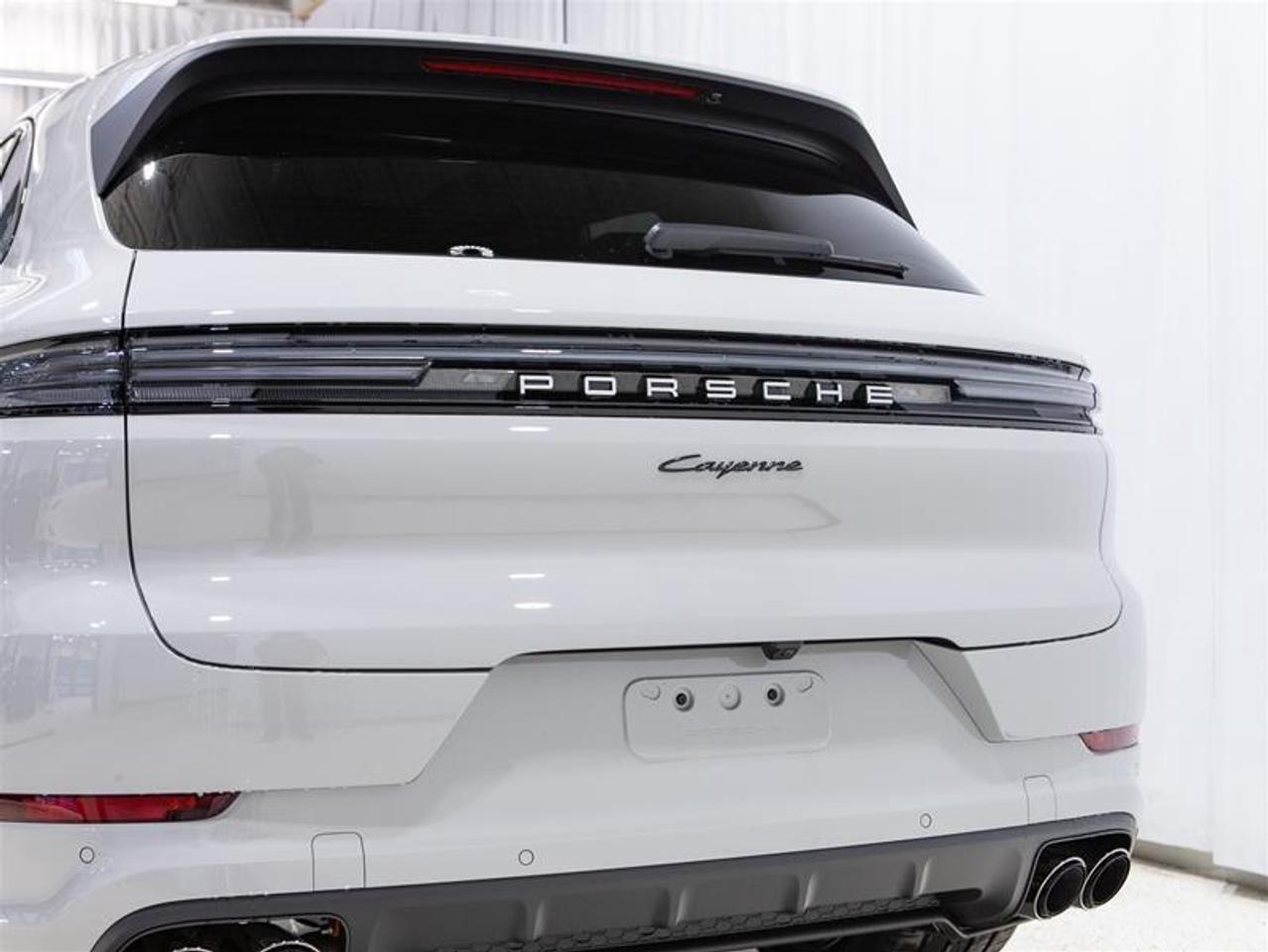 2026 Porsche Cayenne AWD Photo