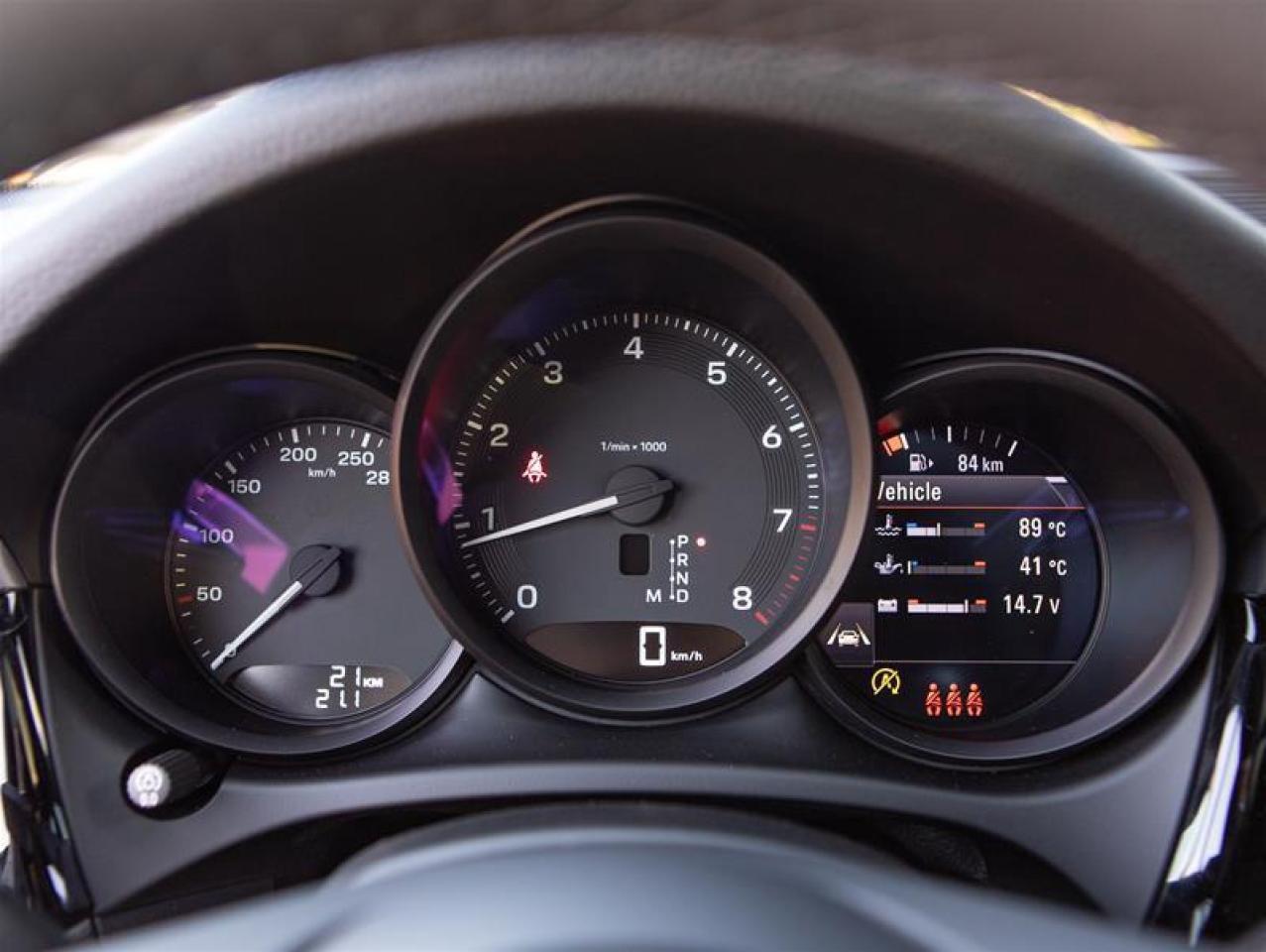 2026 Porsche Macan AWD Photo