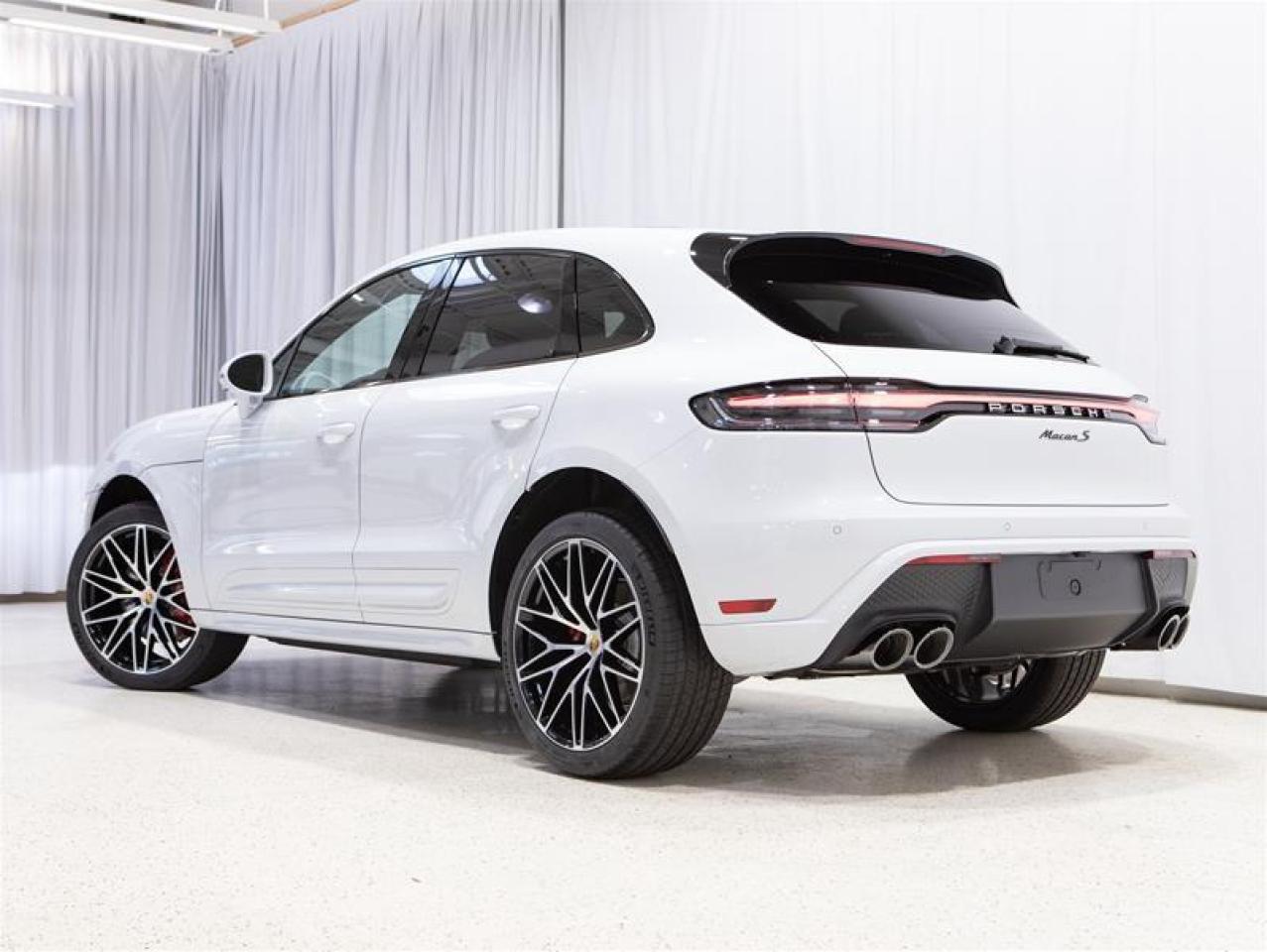 2026 Porsche Macan S AWD Photo2
