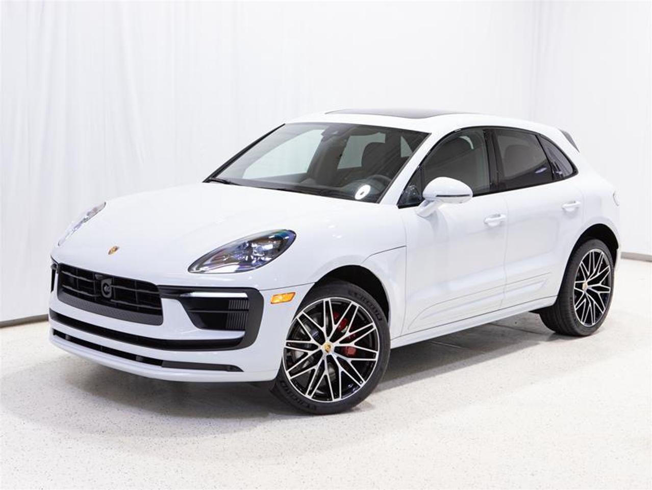 2026 Porsche Macan S AWD Photo