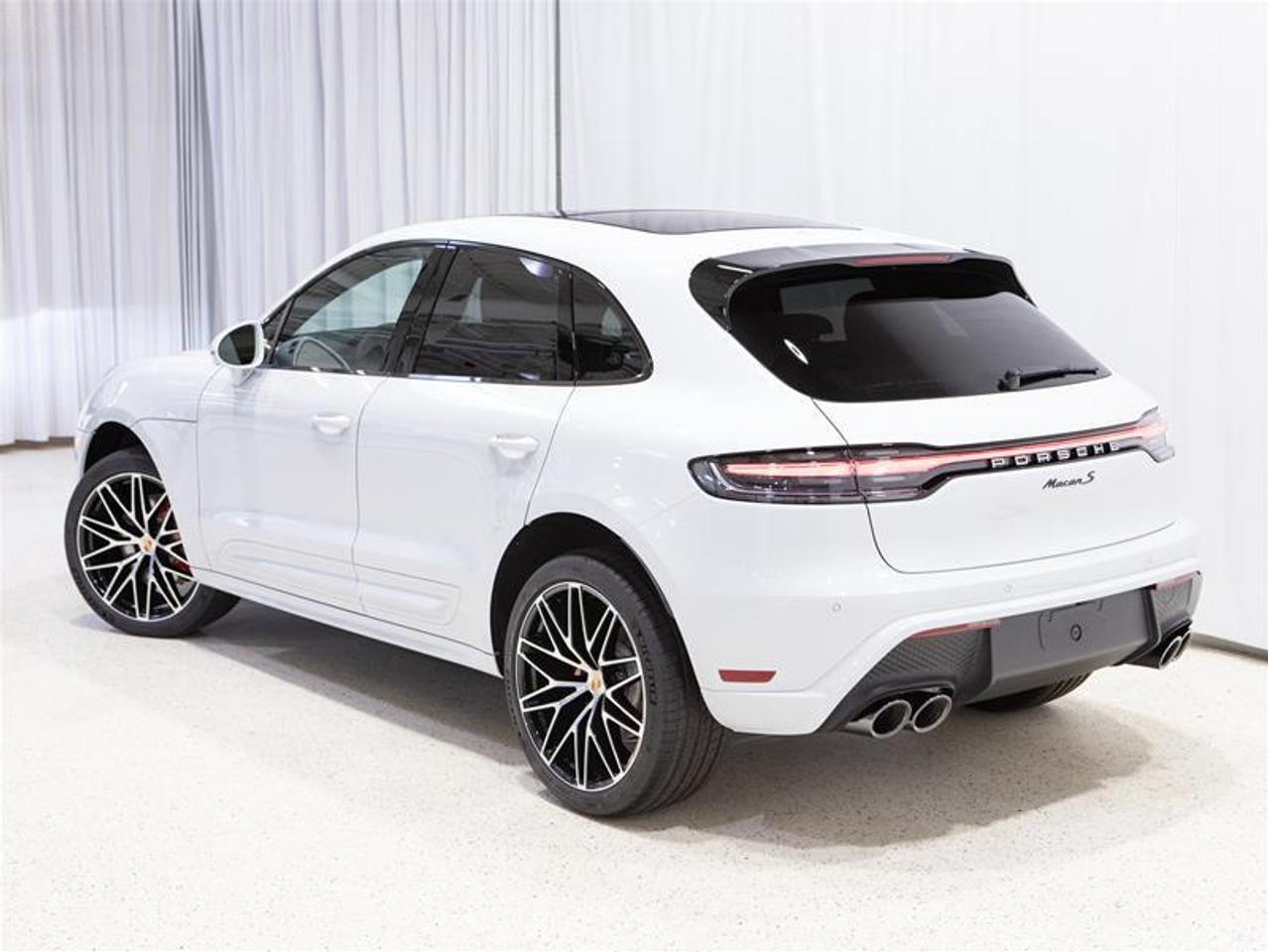 2026 Porsche Macan S AWD Photo