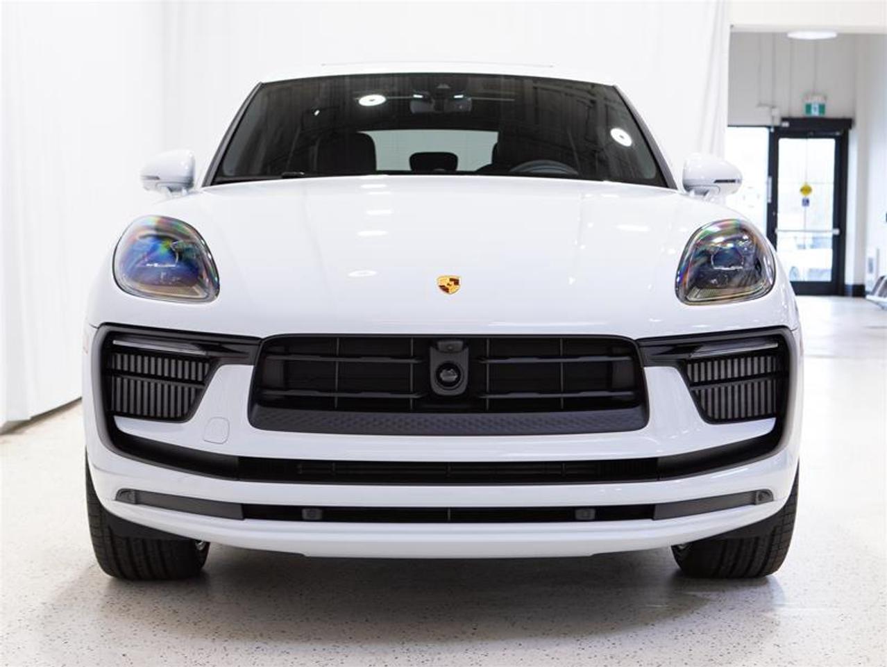 2026 Porsche Macan S AWD Photo