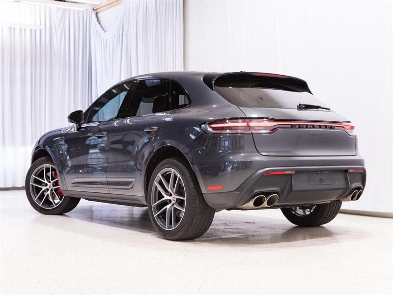 2023 Porsche Macan S Photo