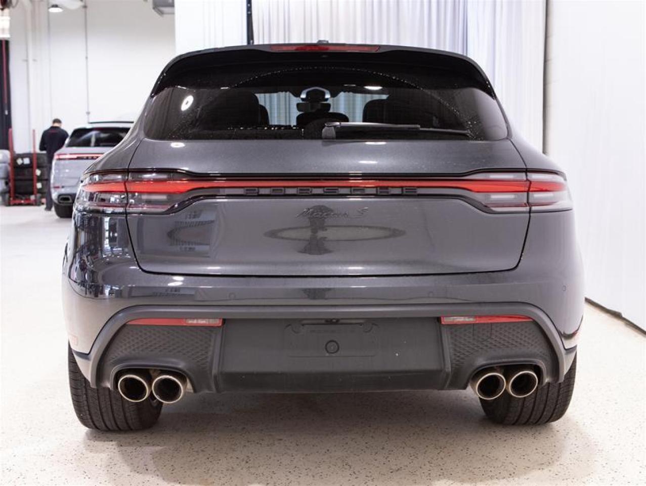 2023 Porsche Macan S Photo
