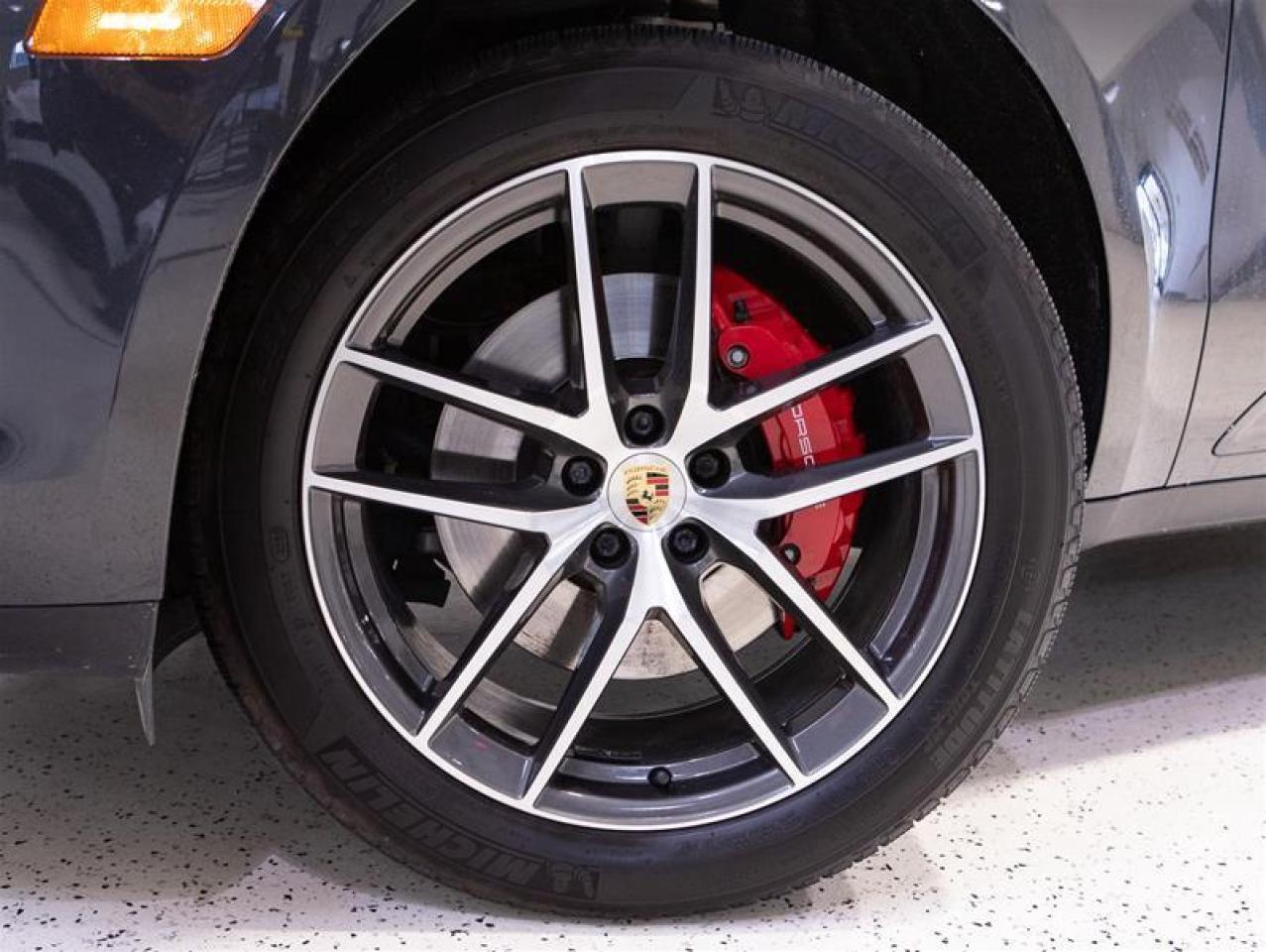 2023 Porsche Macan S Photo